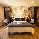 Domaine Le Rucher Des Combes 3*