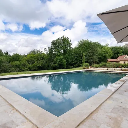 فندق مبيت وإفطار Domaine Le Rucher Des Combes 3*