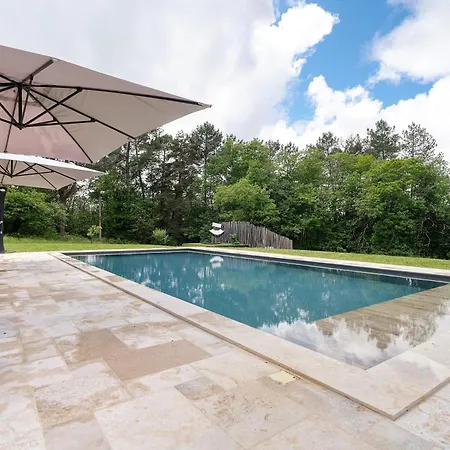 فندق مبيت وإفطار Domaine Le Rucher Des Combes Fleurac (Dordogne)