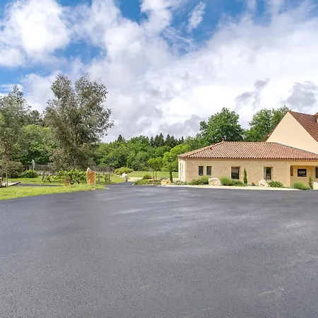 Domaine Le Rucher Des Combes 3* Fleurac (Dordogne)